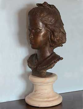 Bronze bust 